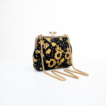 Sophisticated Black & Gold Floral Kiss-Lock Purse with Golden Chain